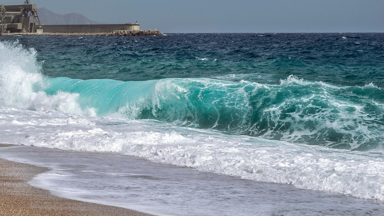 İstanbul'dan gidiyorlar! Denize Girmek İsteyenlerin Yeni Gözdesi: 3 Şehre Yoğun İlgi