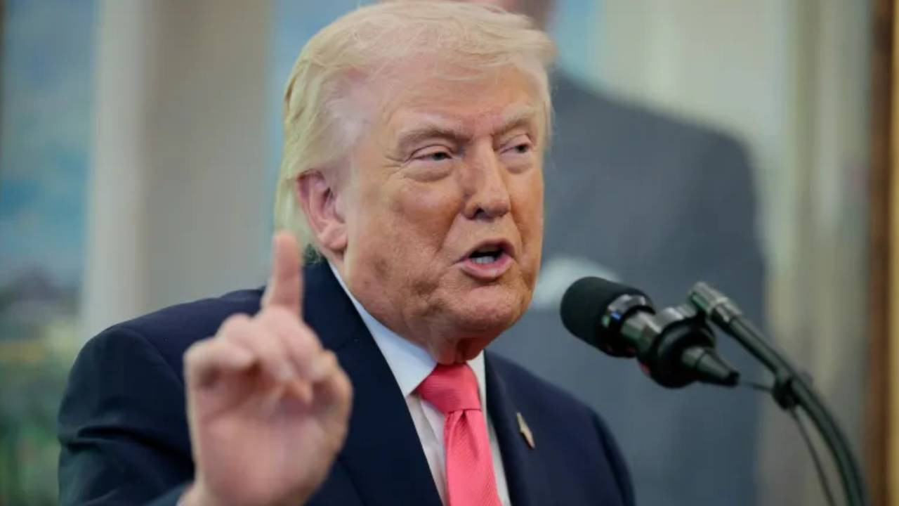 Trump’tan İran’a ek süre: 'Anlaşma olmazsa enerji tesisleri hedef alınacak'