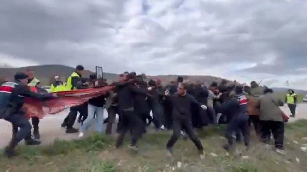 Jandarma Kızıldere anmasına copla saldırdı: 78 gözaltı