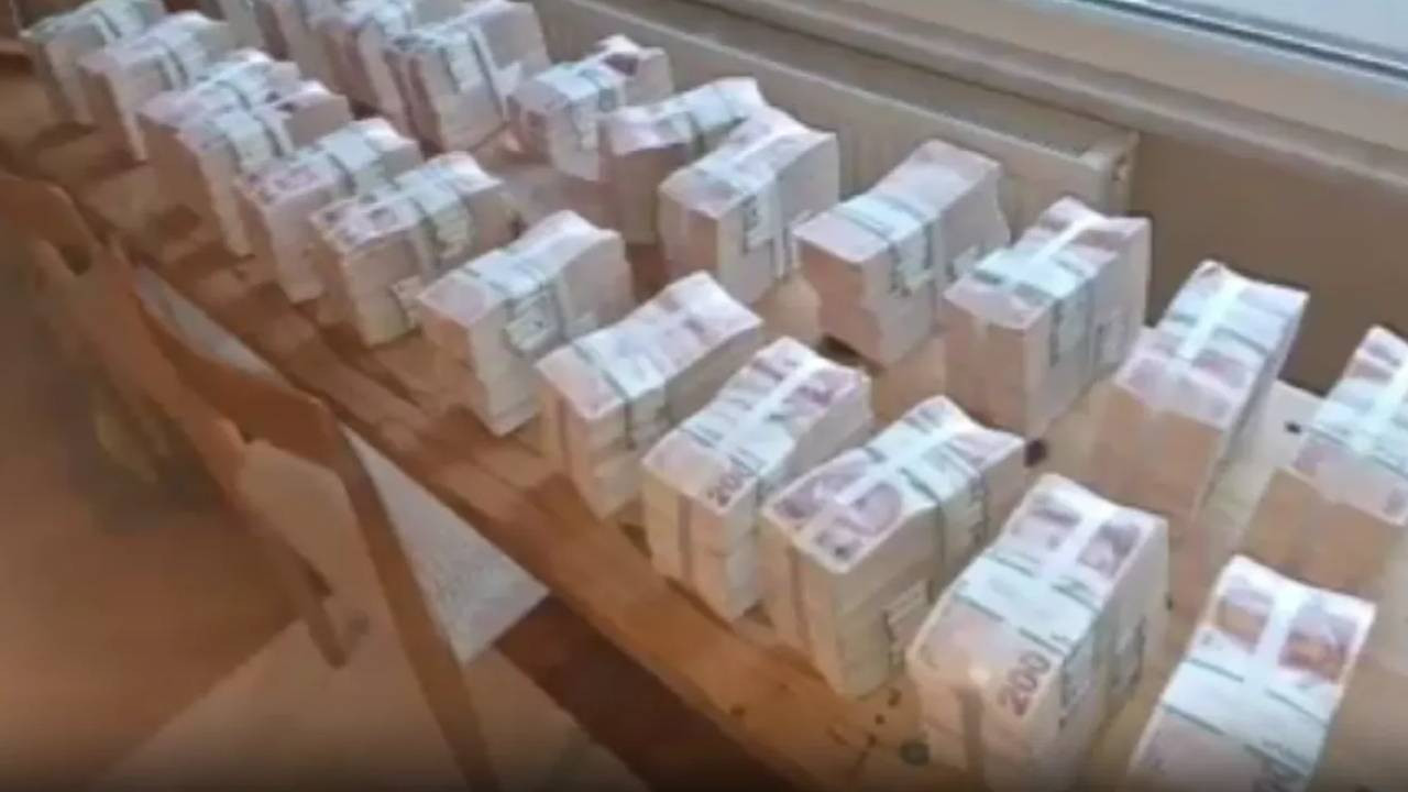 Üskürdar Belediyesi'ne operasyon: Servis edilen paranın belediyeyle ilgisi olmadığı ortaya çıktı