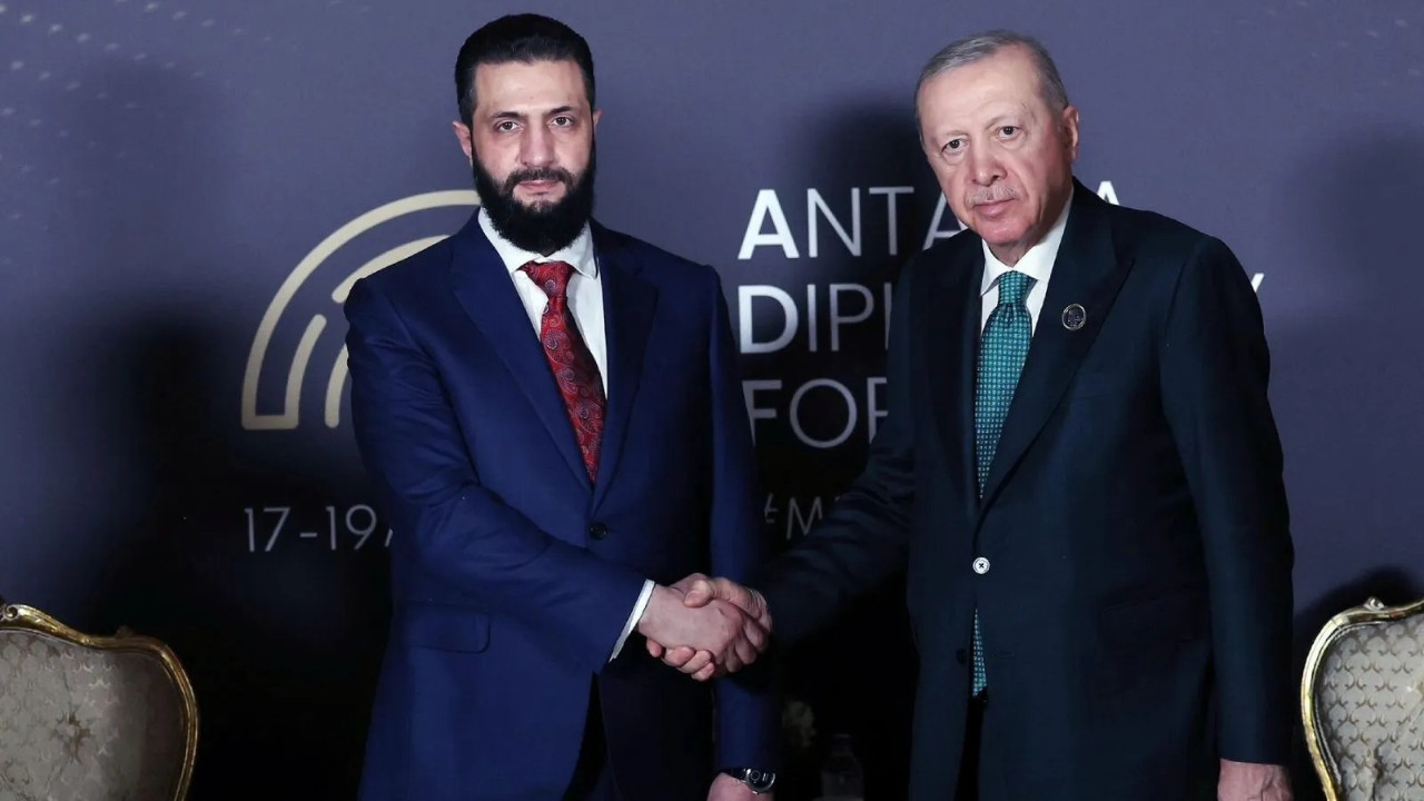 Erdoğan, Antalya Diplomasi Forumu'nda Şara ile görüştü