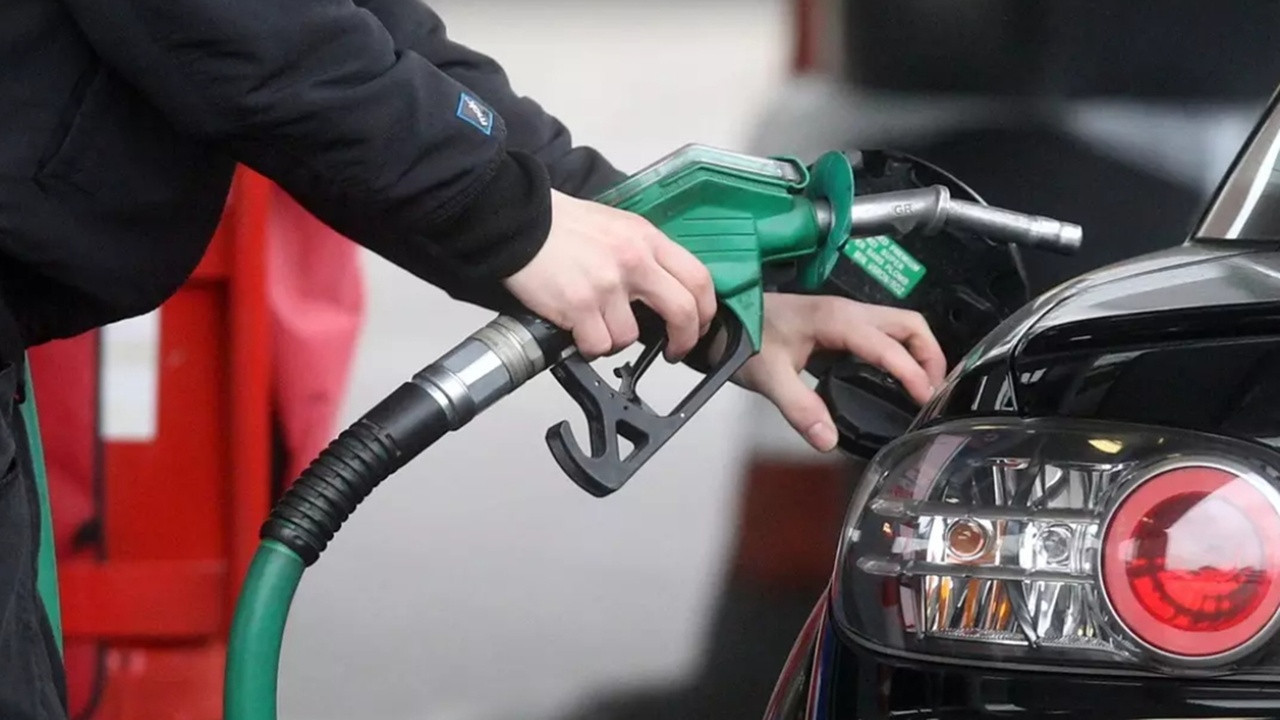 Depoyu Doldurmak İçin Gece Yarısını Bekleyin! Benzin ve Motorinde "Çifte" İndirim Yolda