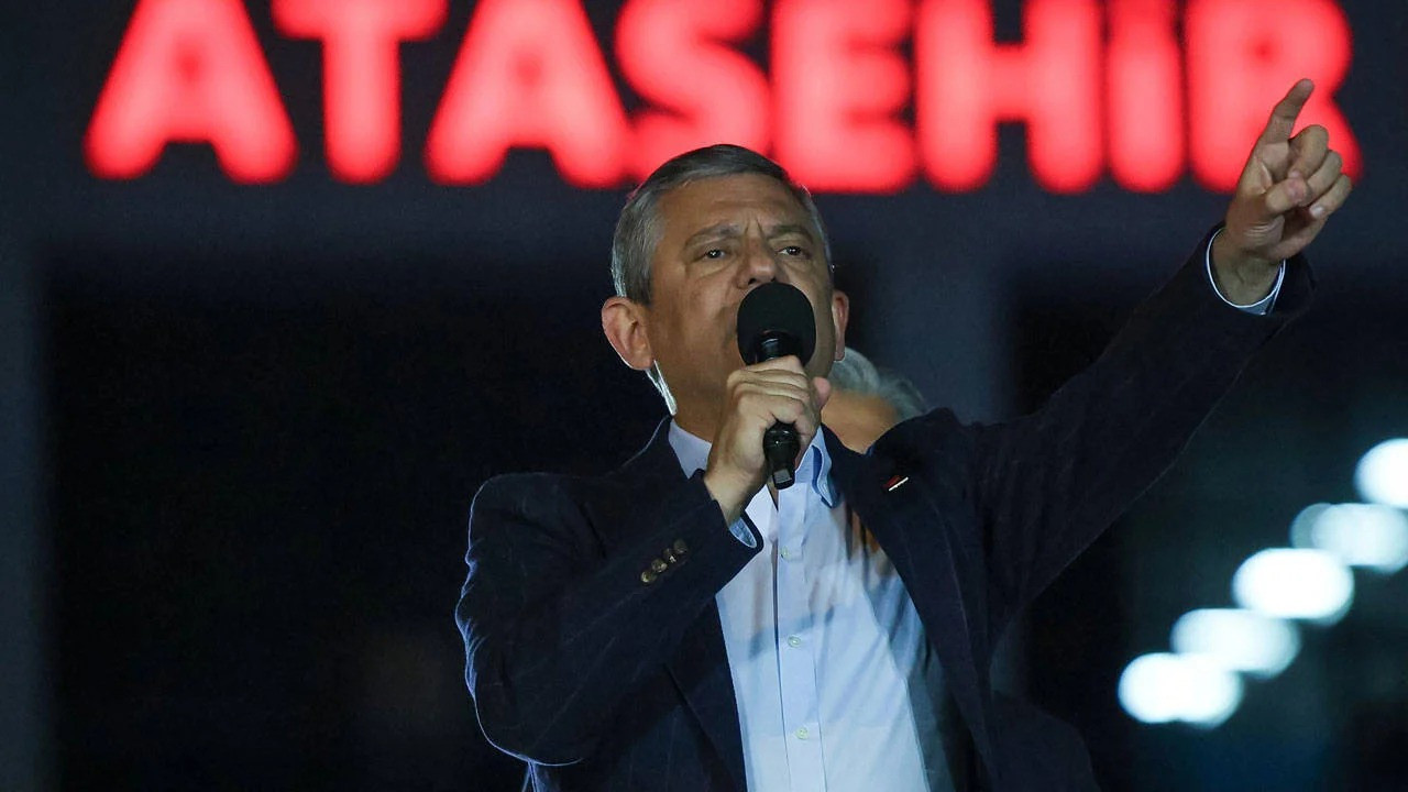 Özgür Özel'den Onursal Adıgüzel'in tutuklanmasına tepki: Darbeye sonuna kadar direneceğiz