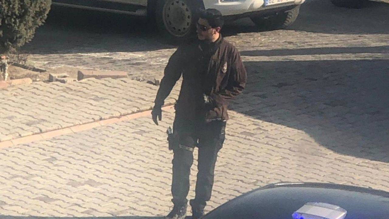 'Silahım yok' demişti: Mustafa Türkay Sonel'in silahlı ve kamuflajlı fotoğrafı ortaya çıktı