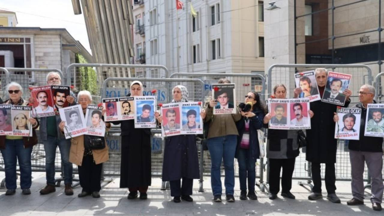 Cumartesi Anneleri gözaltında katledilen Avşar için adalet istedi