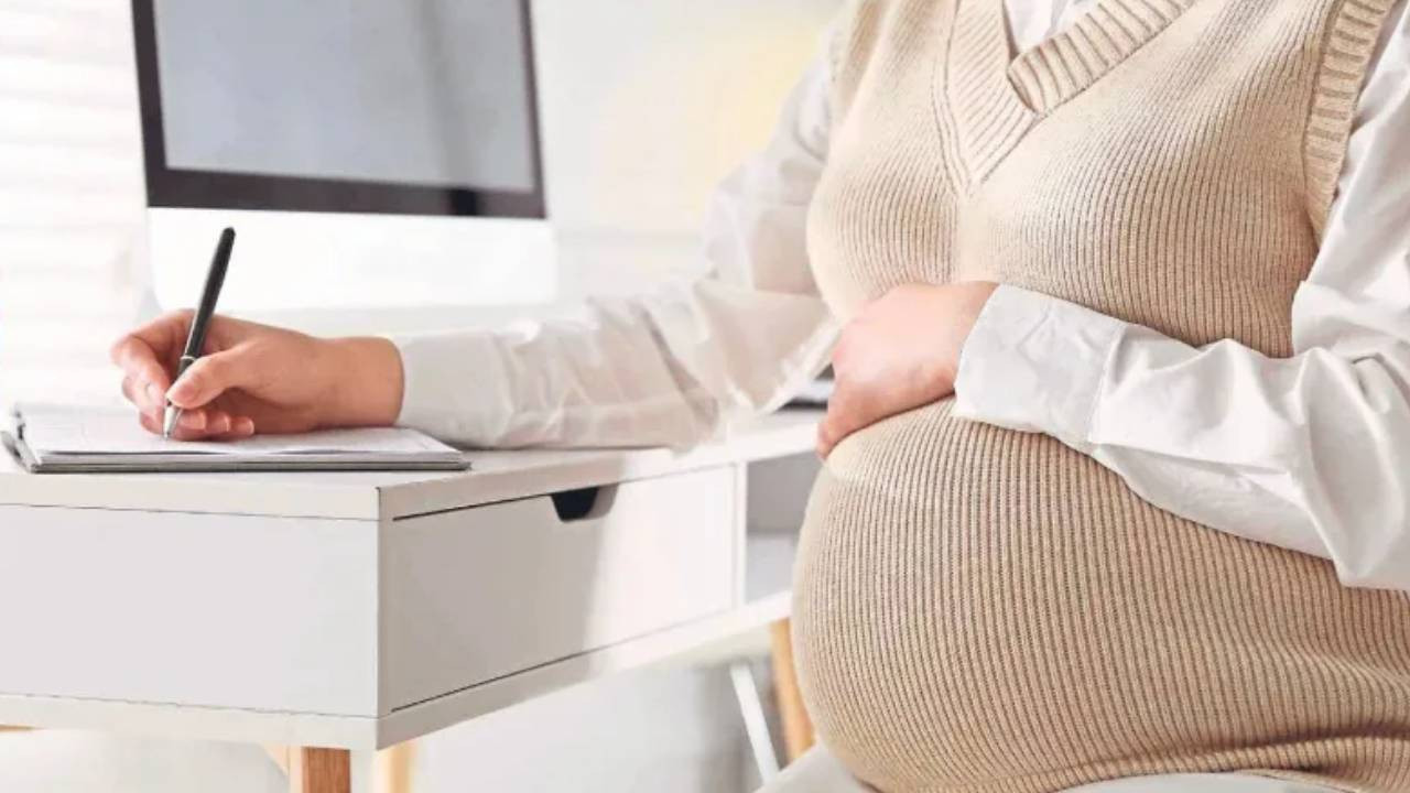 Resmi Gazete'de yayımlandı; Doğum izni 24 haftaya çıkarıldı