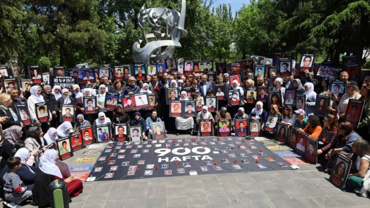 Kayıp yakınlarının 900. hafta eylemi: Hakikatleri Araştırma Komisyonu kurulsun
