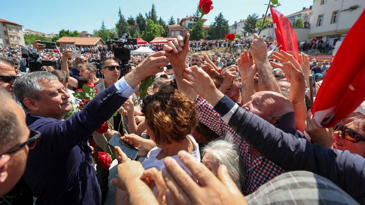 Özgür Özel'den Akın Gürlek'e: Demokrasi düşmanı