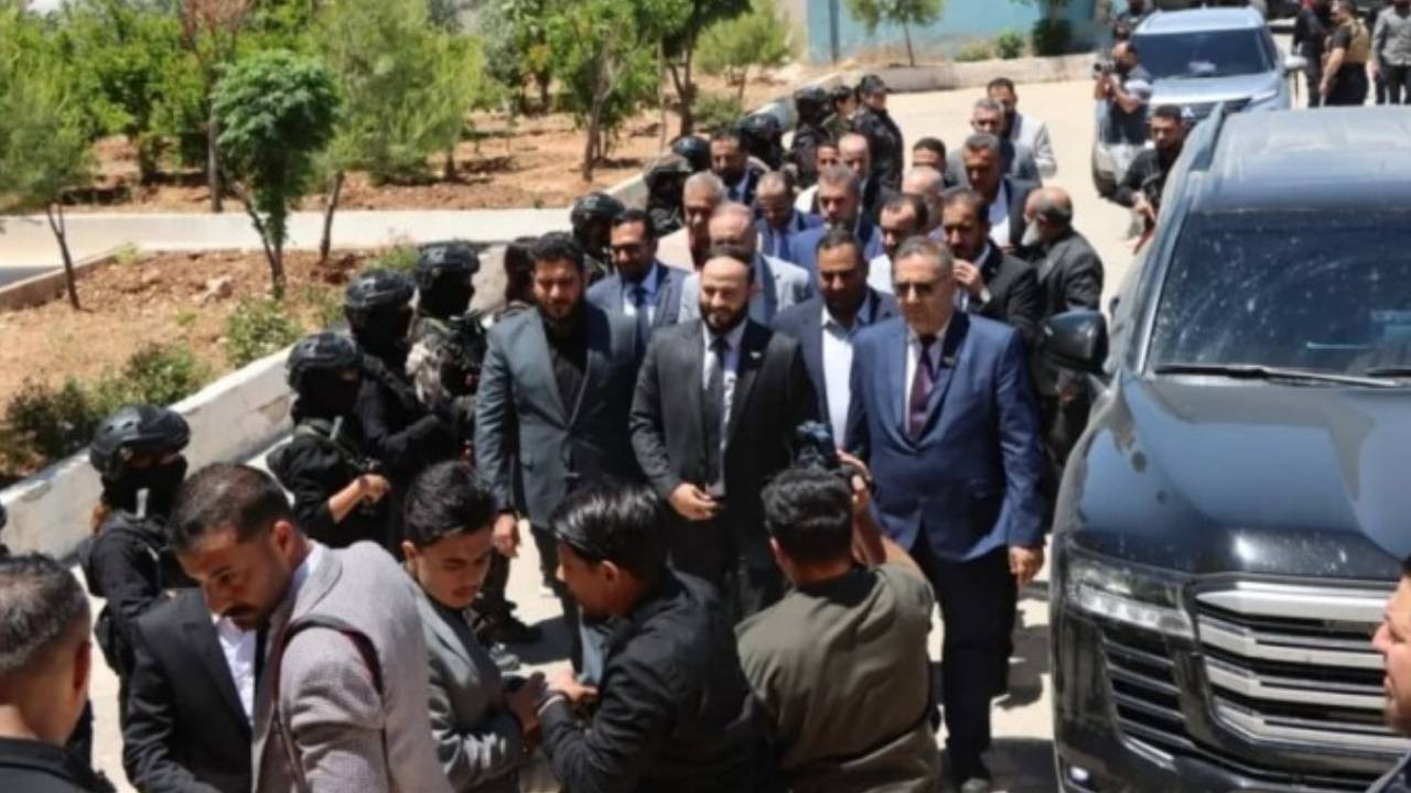 Halep Valisi Xerib'den Kobani ziyareti: Entegrasyon ve hizme