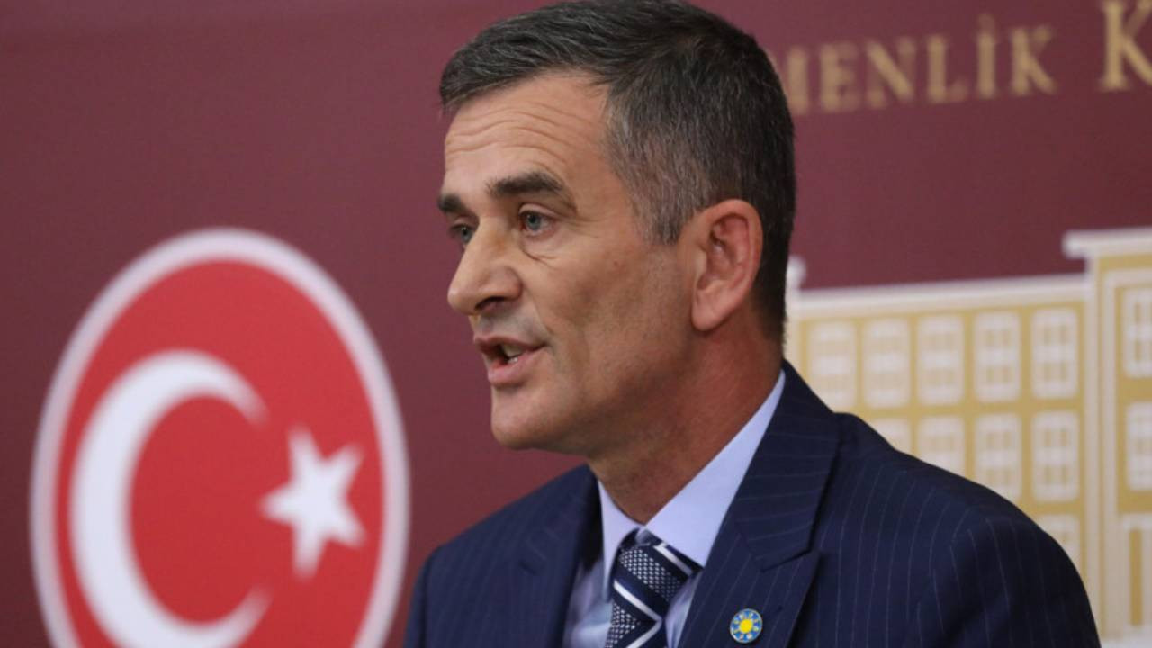 Ümit Dikbayır: Erdoğan AKP’ye katılmamı teklif etti