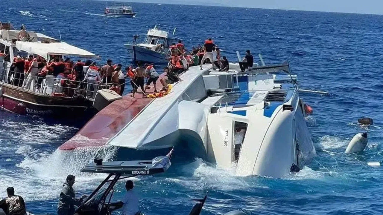 Girne'de batan geminin konumu tespit edildi: 20 kişi kayıp