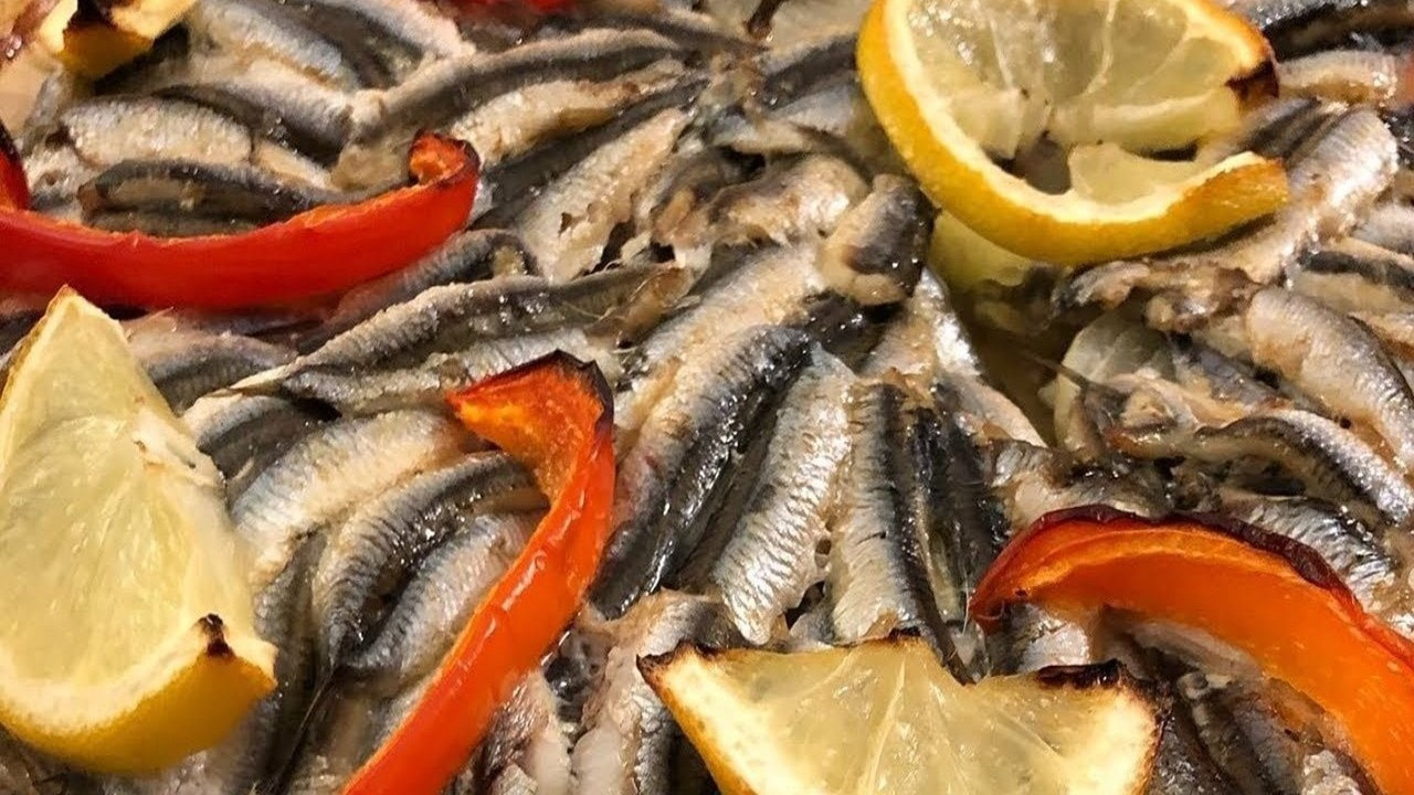 Hamsi Kılçığı Yemek Gerekli mi?
