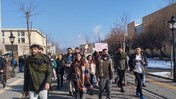 Öğrenciler Gülistan Doku ve Rojin Kabaiş için yürüdü