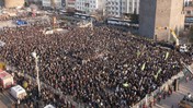 Öcalan'ın açıklaması: Bölge kentlerinden binler Diyarbakır'a akın etti