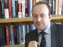 Siyaset Bilimci, hukukçu ve akademisyenlerden ‘sansür yasası’ yorumu: Seçimlerden önceki en ciddi hamle - Resim : 1