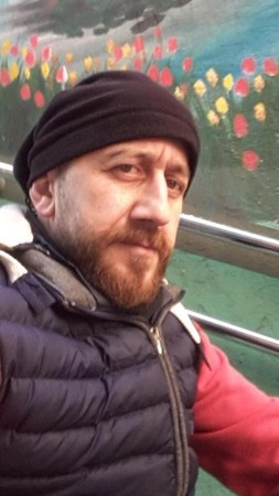 6 ayda 8 ferdini koronavirüsten kaybeden aile, 10 yeni mezar daha hazırladı - Resim : 4