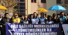 Sağlıkçıların eylemi ikinci gününde: Kararlıyız, yılmayız