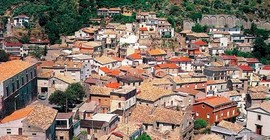 İtalya'da bir köyde hasta olmak yasaklandı