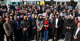 Siyasi parti temsilcileri kayyım protestosunda: Boyun eğmeyeceğiz