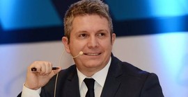 TRT spikeri maç anlatırken kalp krizi geçirdi