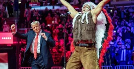 Trump yemin töreninden önce miting düzenledi: 200'den fazla kararname imzalayacak