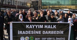 Siirt'te kayyım protestosu: 'Belediye binasını karakola çevirdiler'
