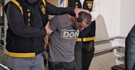 3 gündür AVM'de saklanan hırsızlık şüphelisi yakalandı