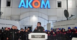 İmamoğlu, depremlerde vefat edenleri 04.17’de AKOM önünde andı