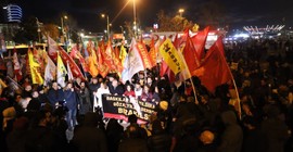 İstanbul'da HDK operasyonu protestosu: Barış görüşmeleriyle bu manzara aynı karede olamaz