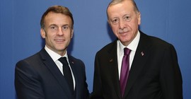 Erdoğan, Macron'la görüştü