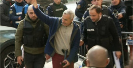 Romanya'da 'uğruna' cumhurbaşkanlığı seçimi iptal edilen NATO karşıtı aday gözaltına alındı