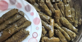 Yaprak sarmasına lezzet katan meyve: 1 avuç atmak bile yeterliymiş