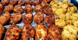 Restoranlardaki gibi lezzetli oluyor! Soslu kanat yapmanın yolu