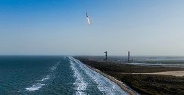 SpaceX'in Starship roketi 8'inci test uçuşunda da parçalandı