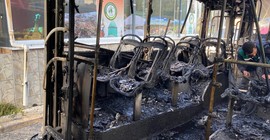 İzmir'de belediye otobüsünde yangın çıktı; yolcular tahliye edildi