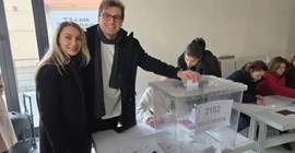 CHP'nin Cumhurbaşkanlığı adaylığı ön seçiminde oy kullanma işlemi başladı