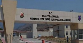 İzmir'de tutuklanan 10 kişi cezaevinde darp edildi