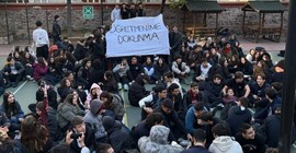 Liselerde neler oluyor?... Bakan: Pozitif ayrımcılık. Eğitim Sen: Yandaş sendika üyelerine ayrıcalık