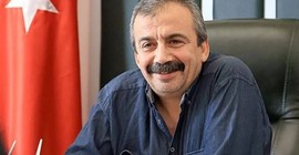 Hayati tehlikesi sürüyor: Sırrı Süreyya Önder yoğun bakımda
