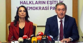 Bakırhan ve Hatimoğulları'ndan Hristiyan alemine başsağlığı mesajı