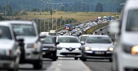 Trafikte Yeni Dönem Başladı: Yaş Sınırı Resmen 21 Oldu!