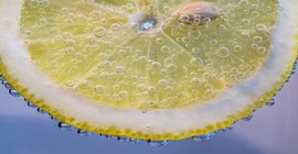 Limonun Şaşırtan Etkisi: Koltuk Altına Sürmeniz Yeterli!