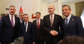 Özgür Özel: Meclis çatısı altındaki her çalışmaya CHP katkı verecek