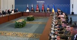Rusya-Ukrayna görüşmesi: Cephede saldırılar sürerken taraflar masada anlaştı