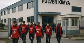 Sen Misin Grev Yapan? Pulver Kimya Patronlarından İşçi Kıyımı