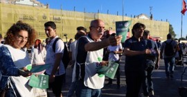 DEM Parti asgari ücrete ‘ara zam’ talebiyle sahaya indi
