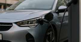 Elektrikli Araçlar Emisyonu %73 Azaltıyor: Geleceğin Ulaşımı Şekilleniyor