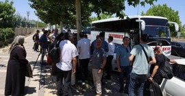 Silah bırakma törenini izleyecek grup Diyarbakır'dan yola çıktı