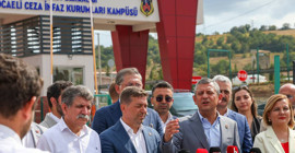 Özgür Özel, Figen Yüksekdağ'ı ziyaret etti