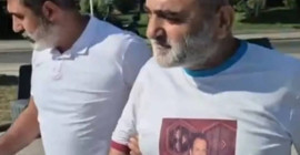 Meclis önünde 'Toros' yakan şahıs tutuklandı